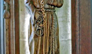 St Leonard Statue